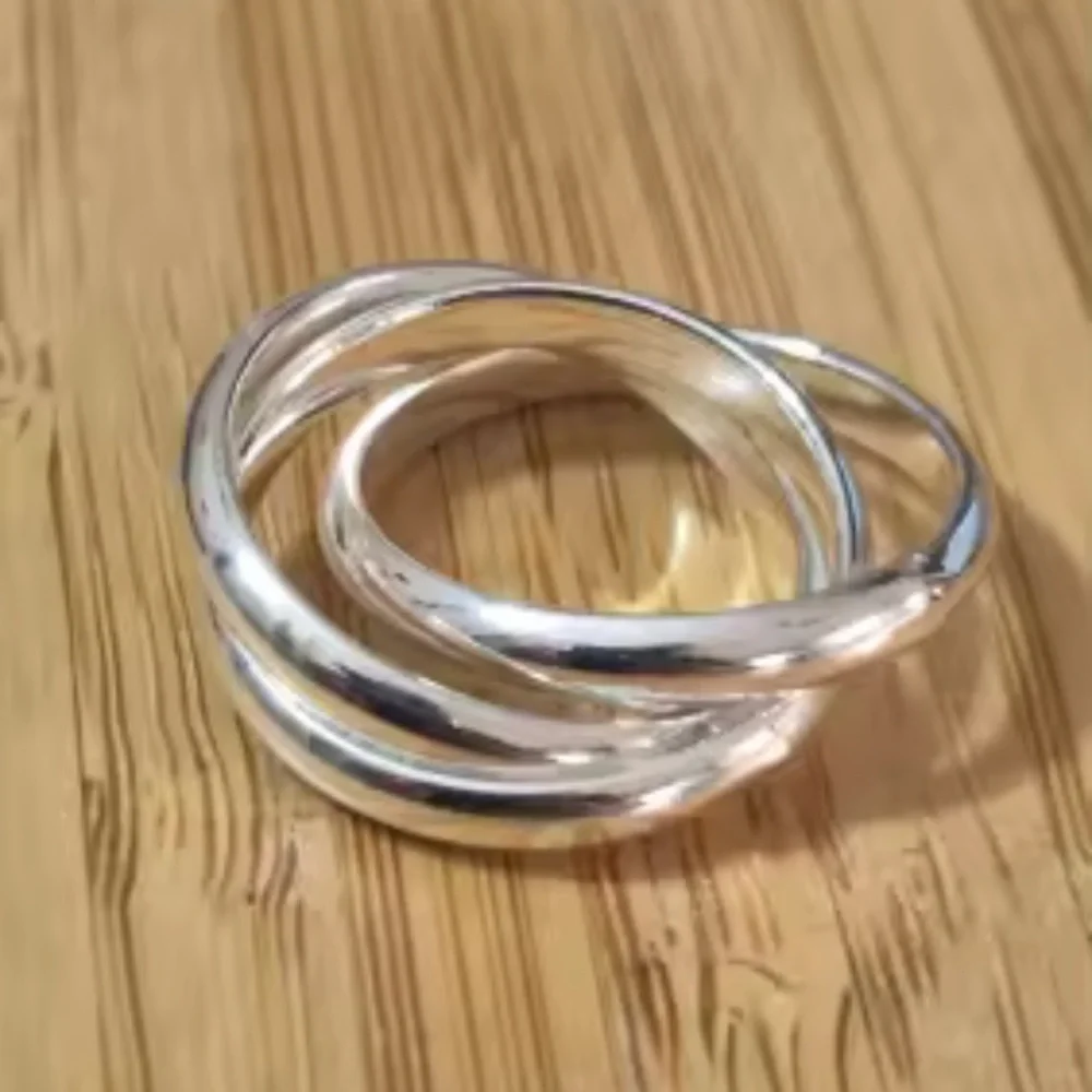 Elegant New 9.25 Sterling Silver Intertwined Ring 7 1/2